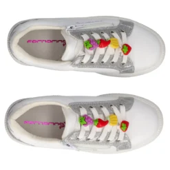 Sneakers Bambina Bianche e Argento con Charm di Frutta