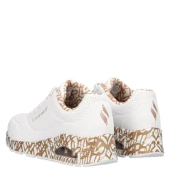 UNO LOVING LOVE Sneakers